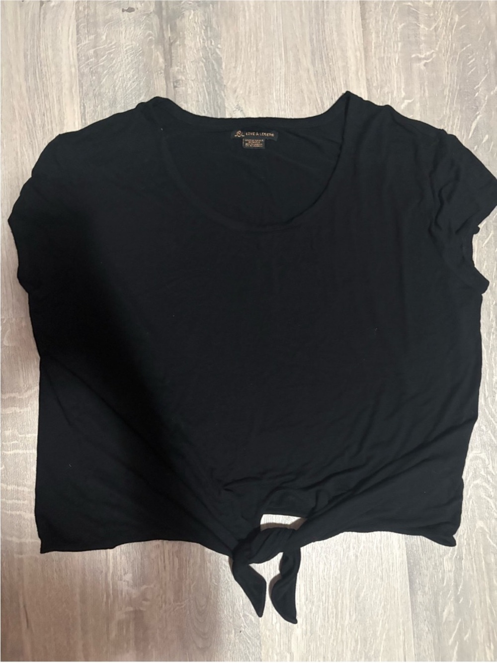 3 for $14 Love & Legend Black Short Sleeve Tie-Front Crop Top size 2x